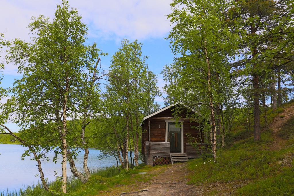 Kelotin Rantamajat Hotell Leppäjärvi Rum bild