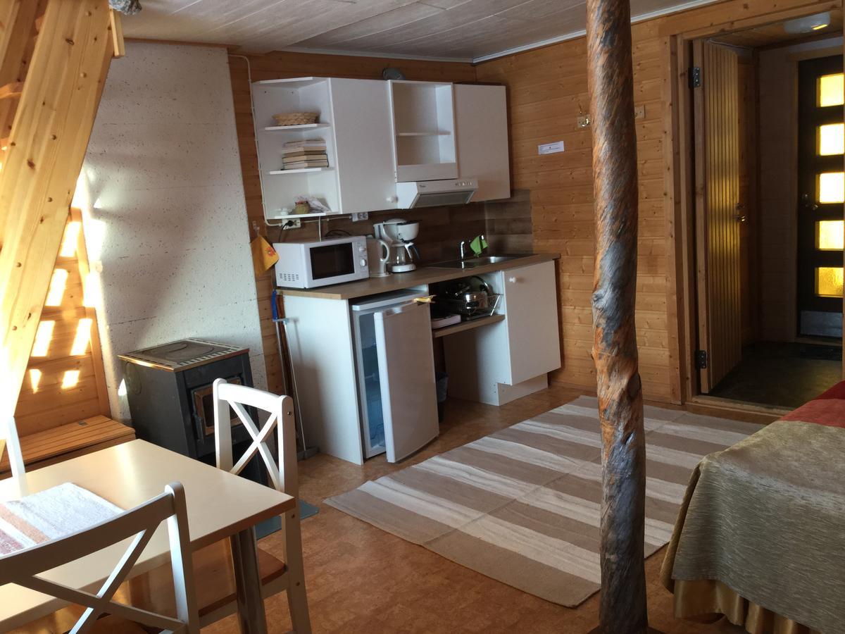 Kelotin Rantamajat Hotell Leppäjärvi Exteriör bild